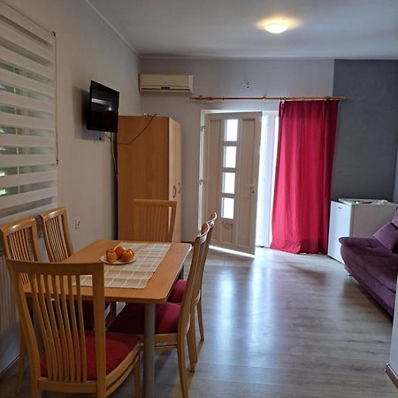 Sukošan Sobe Apartmani Svitlana מראה חיצוני תמונה