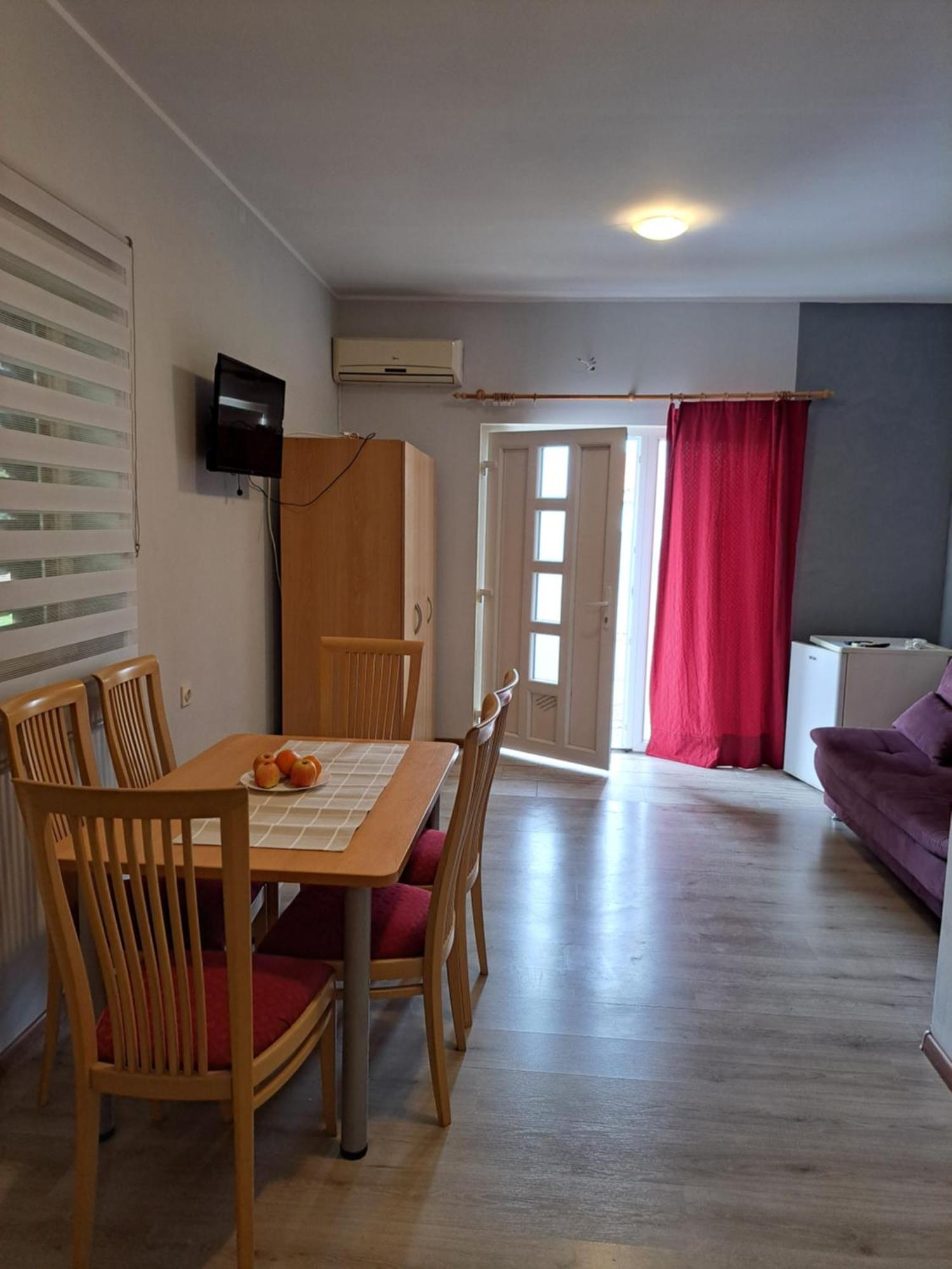 Sukošan Sobe Apartmani Svitlana מראה חיצוני תמונה